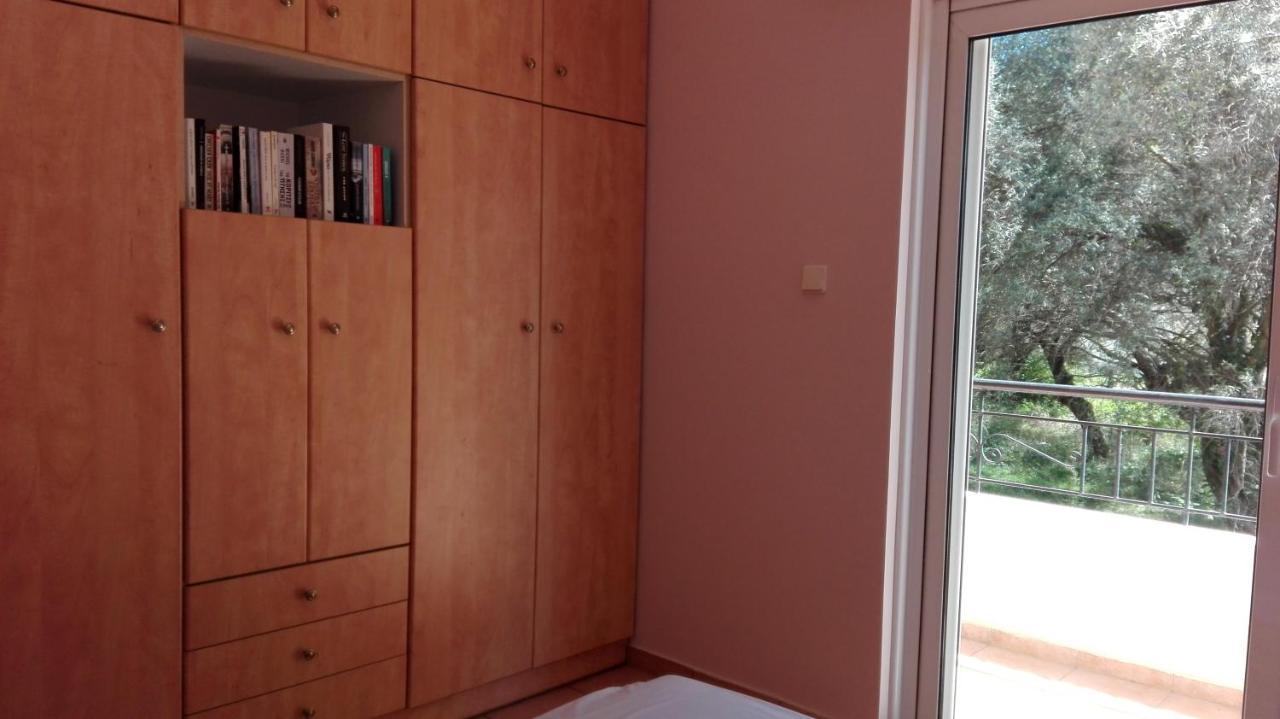 Olivo Nydri Apartment Luaran gambar