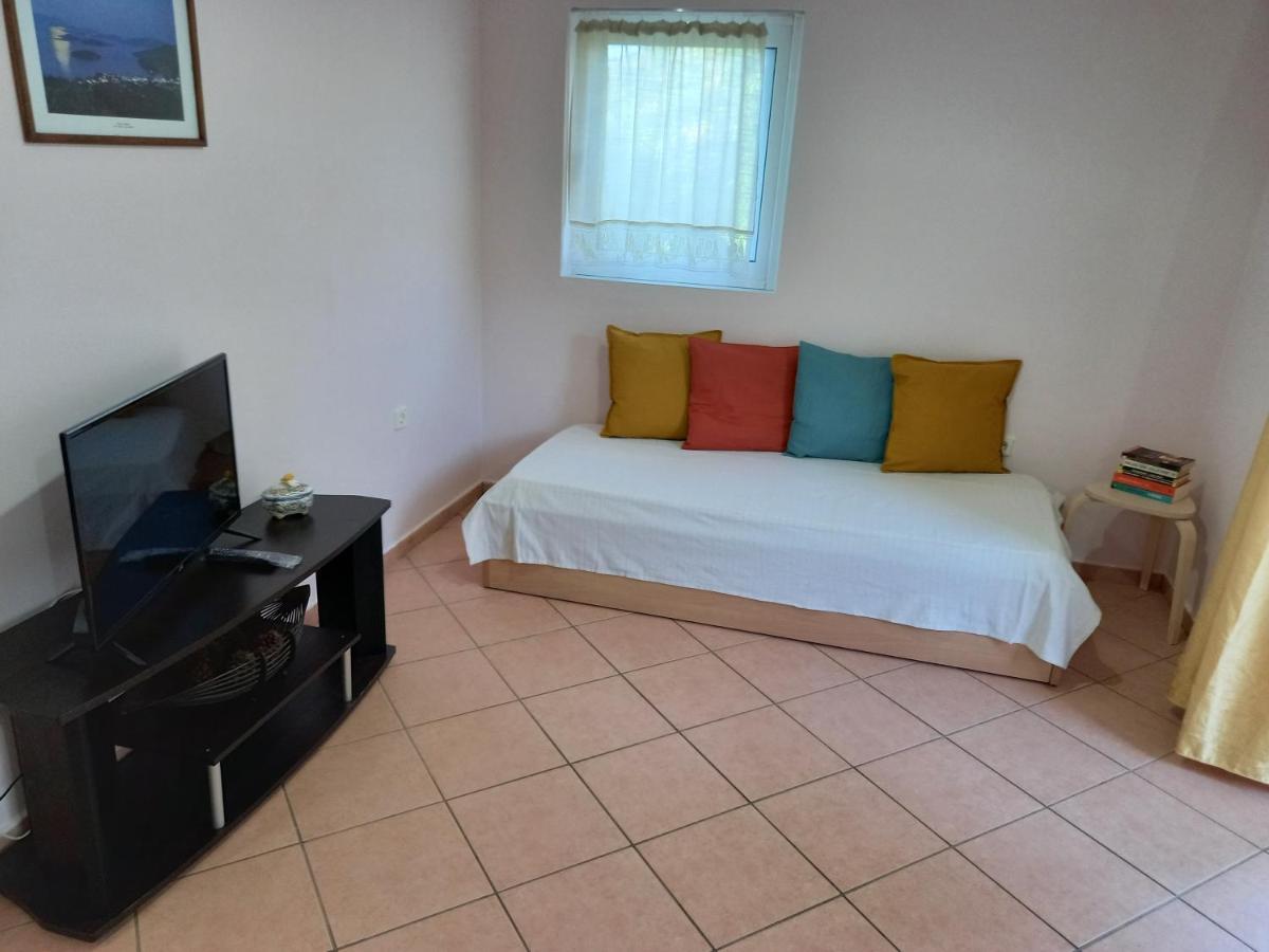 Olivo Nydri Apartment Luaran gambar