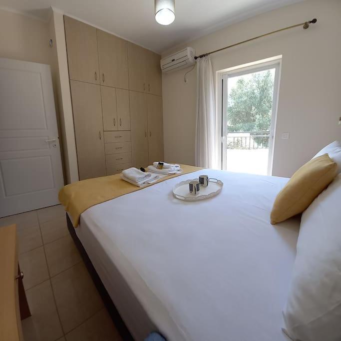 Olivo Nydri Apartment Luaran gambar